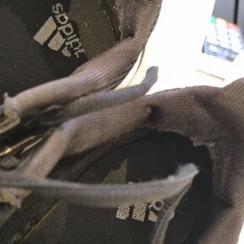 Kısa Sürede Yıpranan Adidas Ayakkabı İçin Değişim Veya İade Talebi