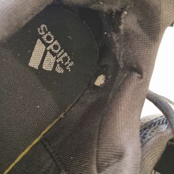 Kısa Sürede Yıpranan Adidas Ayakkabı İçin Değişim Veya İade Talebi