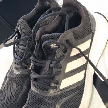 Kısa Sürede Yıpranan Adidas Ayakkabı İçin Değişim Veya İade Talebi