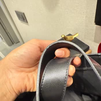 Kısa Sürede Deforme Olan Çanta Ve İletişim Sorunu