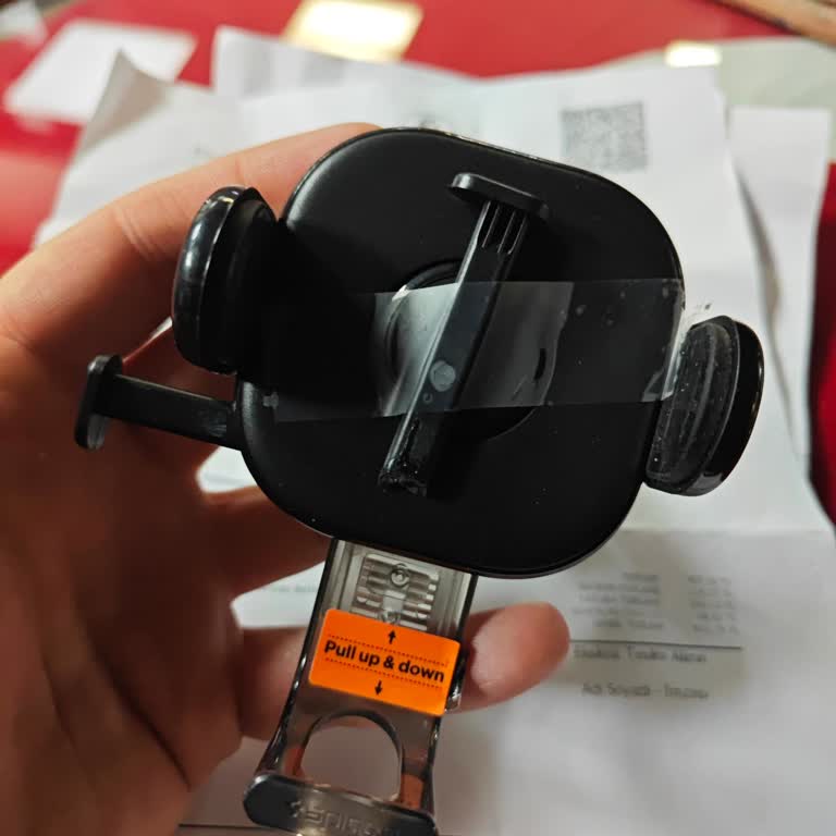 Kendiliğinden Kırılan Telefon Tutucu İçin Garanti Ve İade Talebim Reddedildi