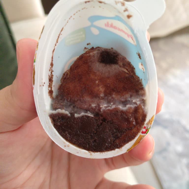 Aldığım Ozmo Yumurta İki Kez Küflü Çıktı Mağduriyetim Giderilsin