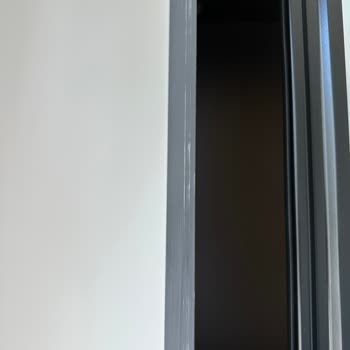 Ü*** Mobilya Teslimatında Çizik Ürünler Ve Çözülmeyen Sorunlar Mağduriyet Yaşatıyor