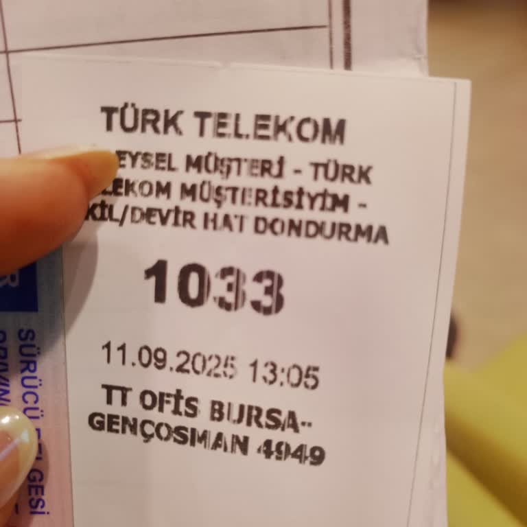 Türk Telekom Bursa Şubesinde İlgisiz Personel Ve Yavaş Hizmet Mağduriyeti