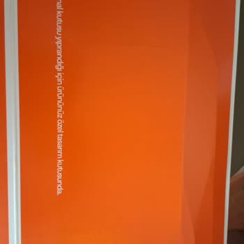 FLO’dan Aldığım Ayakkabı Lekeli Ve Kutusuz Geldi, İndirimde Fazla Ücret Alındı