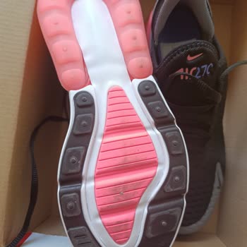 Boynerden Sipariş Ettiğim Ayakkabının Biri Kullanılmış Çıktı