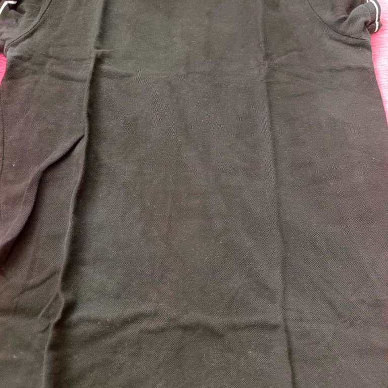 İki Kez Elde Yıkadığım T-shirtte Ciddi Renk Solması Yaşadım