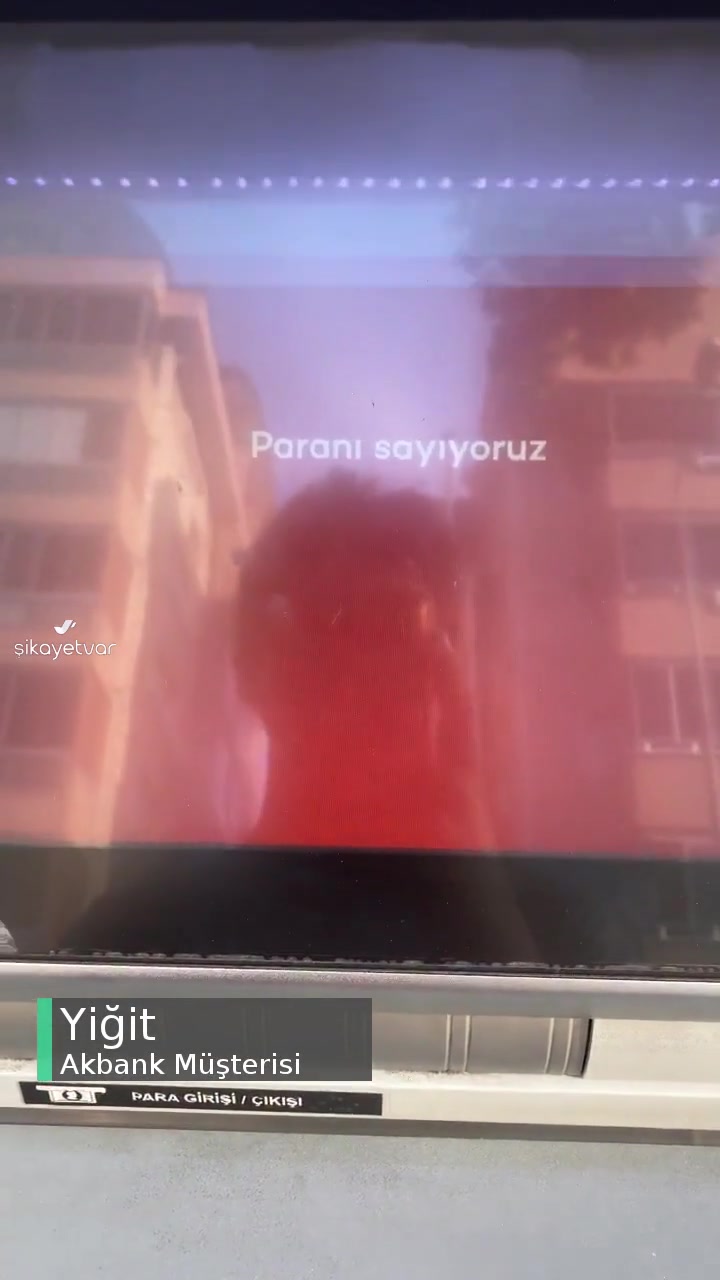 Akbank ATM'si Paramı Yuttu! videonun kapak resmi