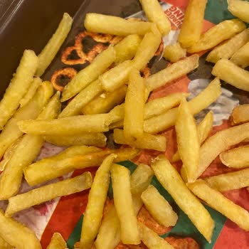 Burger King Sağlığı Tehdit Eden Bozuk Patatesler Ve Kötü Hizmet!