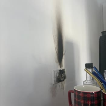 Simfer Midi Fırın Kullanımı Sonrası Prizde Yangın Ve Maddi Hasar Oluştu, Mağduriyetimin Giderilmesini Talep Ediyorum