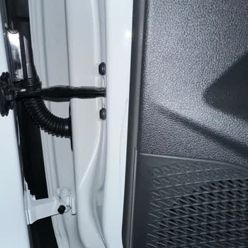 Sıfır Kilometre Volkswagen Golfte Boya Atması Ve Lokal Boya Sorunu