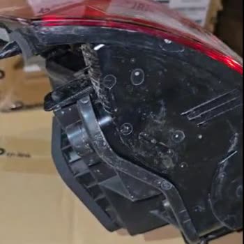 Kasko Kapsamında Çıkma Ve Kusurlu Stop Lambası Gönderildi, Sorunum Çözülmüyor