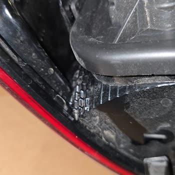 Kasko Kapsamında Çıkma Ve Kusurlu Stop Lambası Gönderildi, Sorunum Çözülmüyor