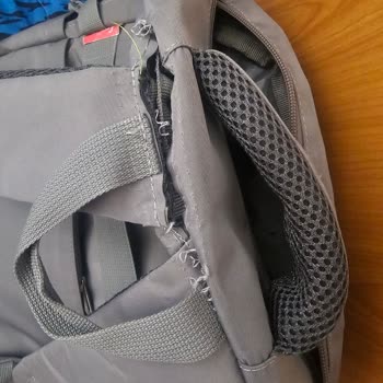 Migros'tan Alınan Sırt Çantasında Kısa Sürede Dikiş Atması Ve Yırtılma Sorunu