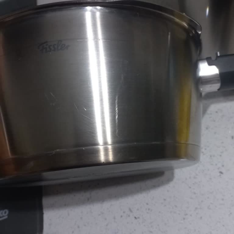 Yeni Alınan Düdüklü Tencerede Kararma Ve Garanti Sürecinde İlgisizlik