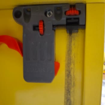 Çekmecemdeki Kırık Parça Yüzünden Ray Takımı Almak Zorunda Kalmak İstemiyorum