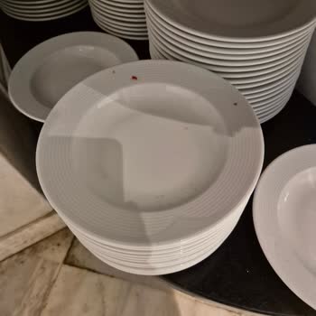 Otelin Hijyen Eksikliği Ve Sağlıksız Koşullarda Yaşanan Mağduriyet