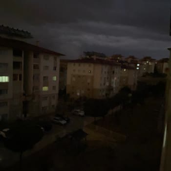 Van Edremit TOKİ Bölgesinde Sürekli Elektrik Kesintileri Ve Cihaz Arızaları