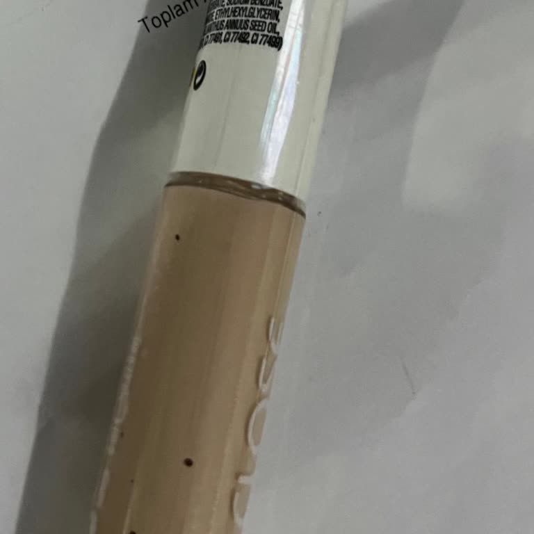 Gratis Beaulis Close It Kapatıcıda Delik Delik Görüntü Ve Olası Kimyasal Sorun