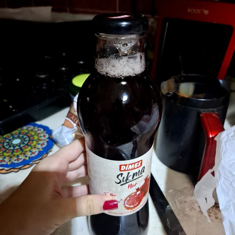 Dimes Nar Suyu Bozuk Tadı Ve Partikülleriyle İçilemez Halde