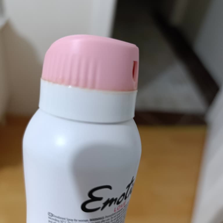 Emotion Deodorantın Yeni Kapağı Sürekli Akıtıyor Ve Kullanılamıyor