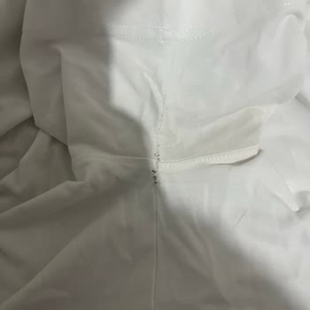 Calvin Klein Tişörtte Erken Yıpranma Ve Garanti Reddi: Müşteri Mağduriyeti