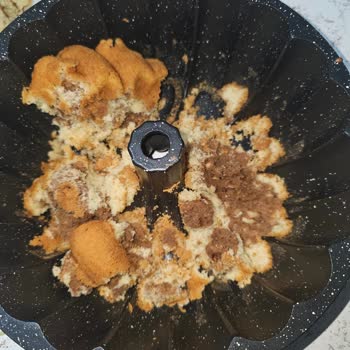 Aldığım Döküm Kek Kalıbı Kullanılamaz Durumda, Ücret İadesi Talep Ediyorum