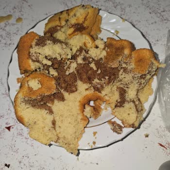 Aldığım Döküm Kek Kalıbı Kullanılamaz Durumda, Ücret İadesi Talep Ediyorum