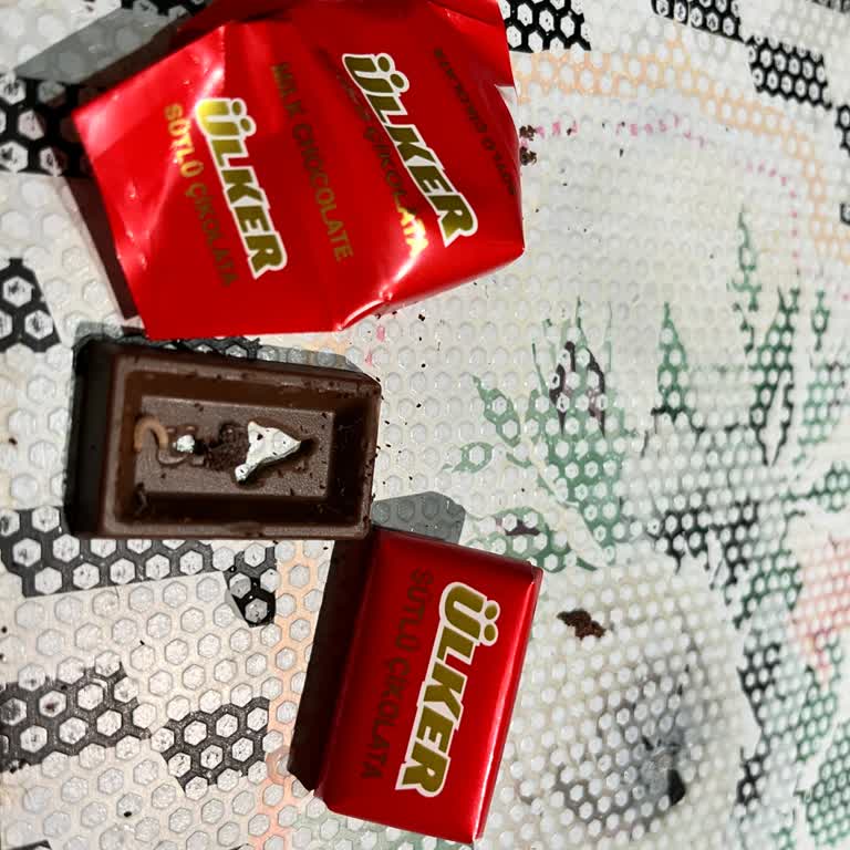 Aldığım Çikolatanın İçinden Kurt Çıktı Ambalajda Sorun Yoktu