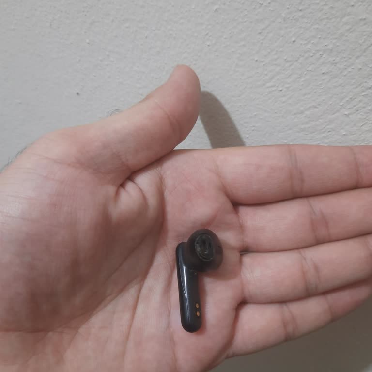 JBL Wave 300 TWS Kulaklıkta Şarj Ve Yedek Silikon Sorunu