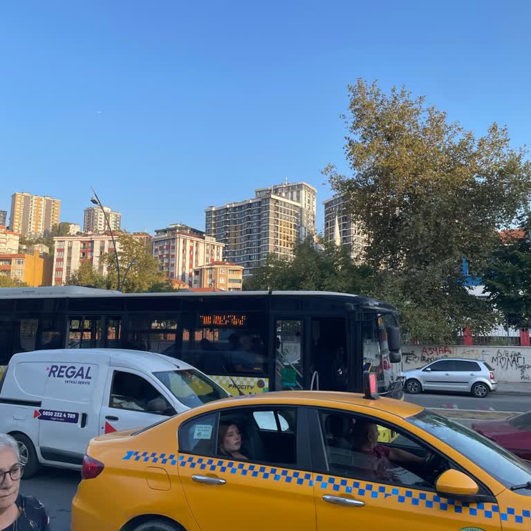 Otobüslerin Güvensiz Noktada Yolcu Alması Sorunu