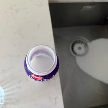 Son Kullanma Tarihi Geçmemiş Kefirlerde Bozukluk Ve Kötü Koku