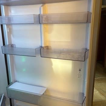 Yeni Alınan Buzdolabında Yırtık: Teslimat Sonrası Hayal Kırıklığı