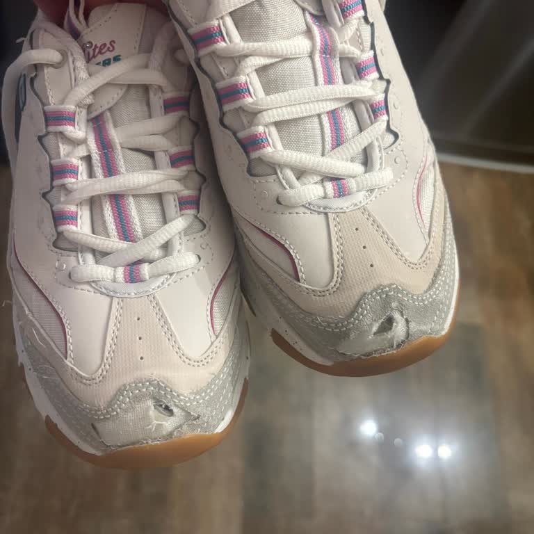 Skechers D’Lites Ayakkabıda Kısa Sürede Patlama Ve Yetersiz Müşteri Hizmeti