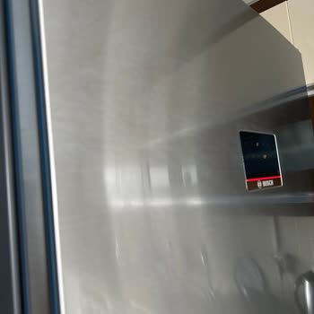 Bosch Buzdolabı Kapağındaki Sorunlara Rağmen Servis Sorumluluk Almadı