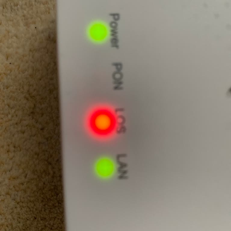 Bir Haftadır Süren İnternet Kesintisine Ve Yetersiz Müşteri Desteğine Çözüm Bekliyorum