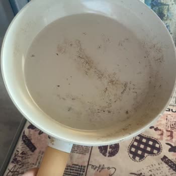 Karaca Züccaciye Swiss Criss Almond Tava Kısa Sürede Kullanılamaz Hale Geldi, Servis Destek Vermiyor