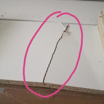 Kırık Kitaplık Parçası Teslim Edilmedi, Mağduriyetim Devam Ediyor