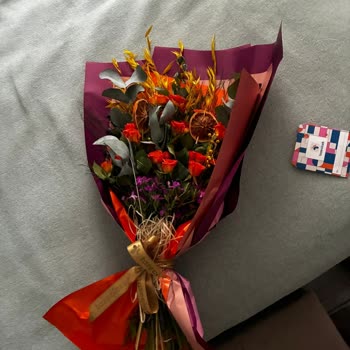 Siparişimdeki Çiçek Buketi Görselden Tamamen Farklı Ve Çözüm Sunulmadı