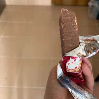 Sarelle Orman Meyveli Üründe Beyaz Lekeler Ve Yetersiz Mağaza Desteği