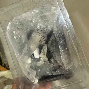 Şok Marketten Aldığım Ünal Peynirde Kıl Çıktı, Firma Dönüş Yapmıyor Ve Mağduriyetim Giderilmiyor