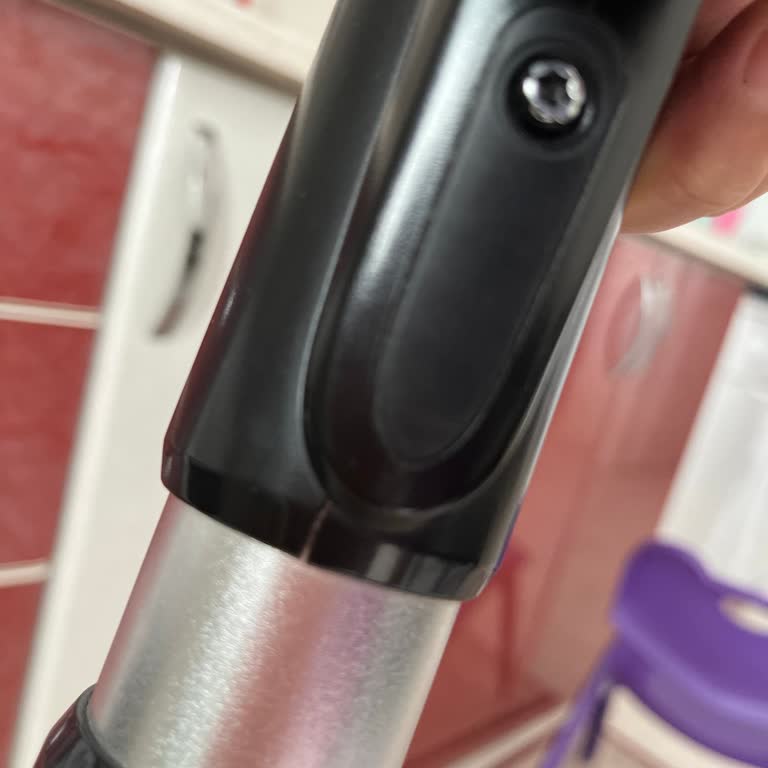 Bosch Ultimate 7 Süpürge Borusunda Çatlak Ve Garanti Kapsamı Belirsizliği