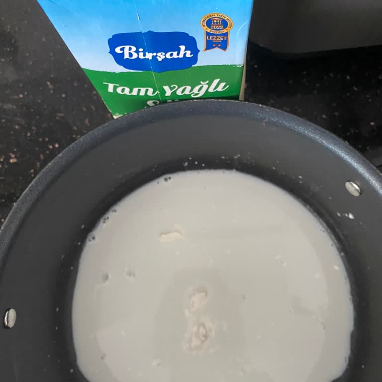 Son Kullanma Tarihi Geçmemiş Sütte Katılaşma Ve Sağlık Riski