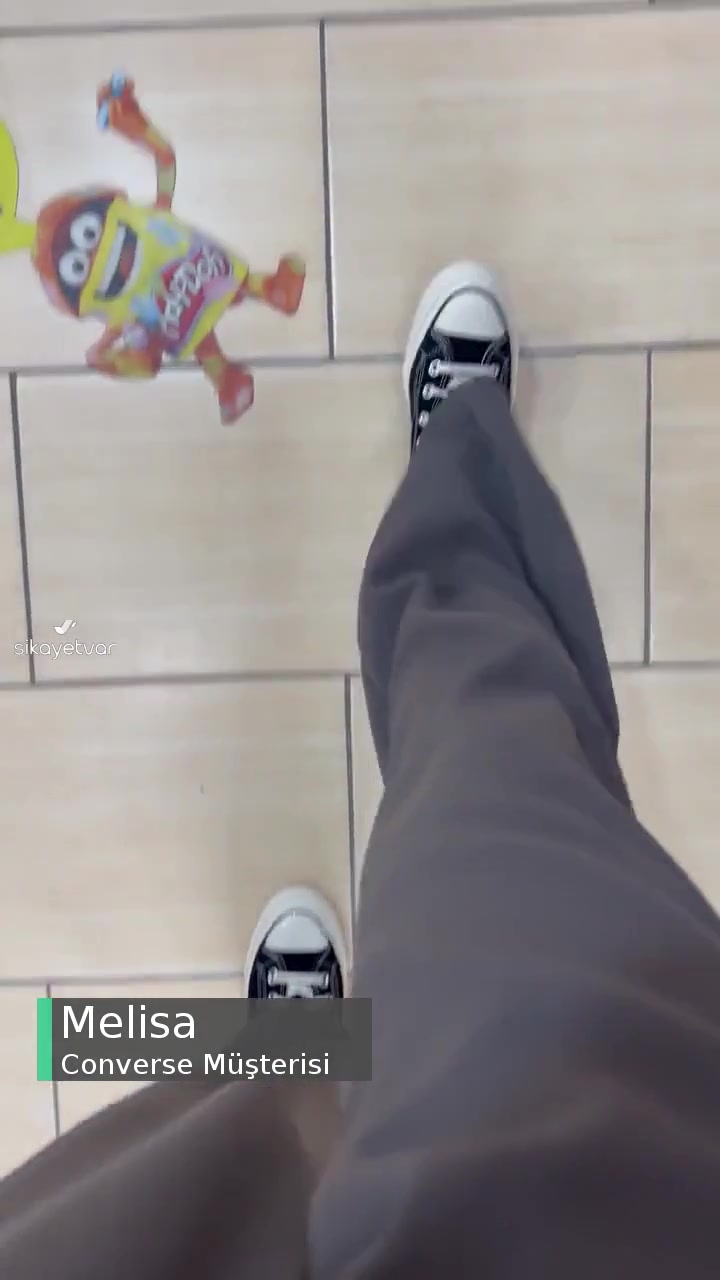 Converse Chuck 70 Model Ayakkabım Ses Çıkarıyor videonun kapak resmi