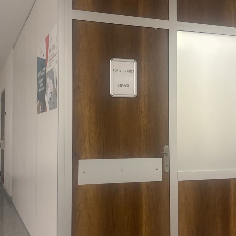 Fizik Tedavi Bölümünde Uzun Bekleme Ve İlgisizlik Mağduriyeti
