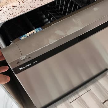 Yeni Alınan Bulaşık Makinesinde Kısa Sürede Çatlama Ve Soyulma Sorunu, Garanti Kapsamında Ücret Talebi