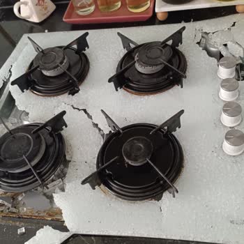 Kumtel Ankastre Ocak Camı Patladı, Servis Ve Müşteri Hizmetleri Mağdur Etti