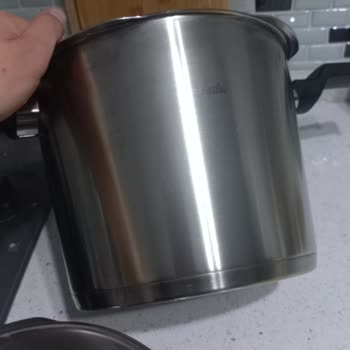 Fissler Düdüklü Tencerede İlk Günden Başlayan Kararma Ve Muhatap Bulamama Sorunu