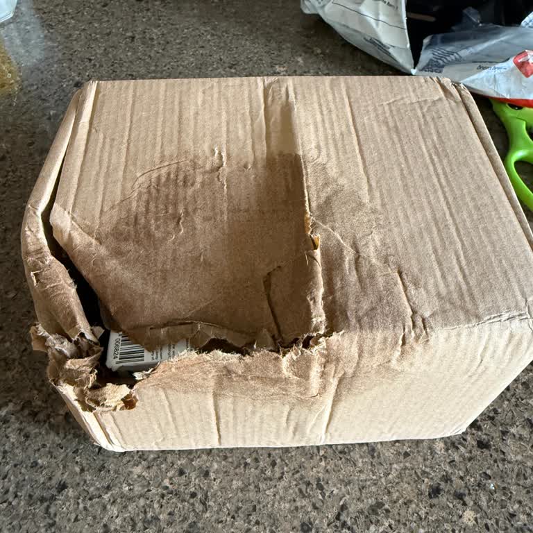 Kötü Paketleme Ve Hasarlı Ürün: PH Lab’dan Aldığım Maske Kullanılamaz Geldi