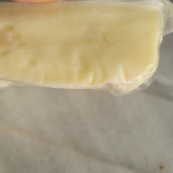 Puka Süt Ürünleri Tam Yağlı Taze Kaşar Peynirinin İçinden Kıl Çıktı!